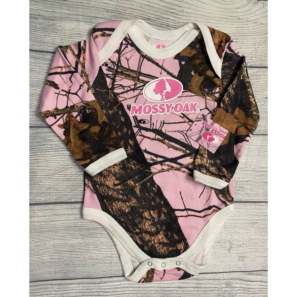 NEW! NWT Mossy Oak Hunting Baby Girl Pink Camo Onesie Bodysuit, Size 3-6 months
